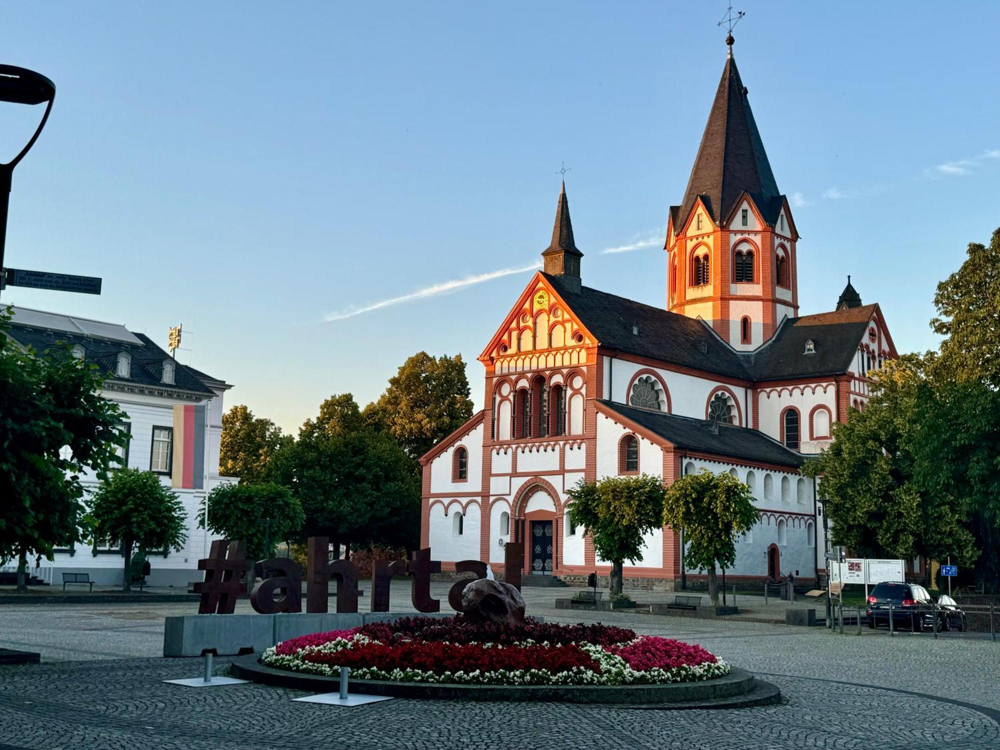 Pension Zum Ahrblick Зинциг Экстерьер фото